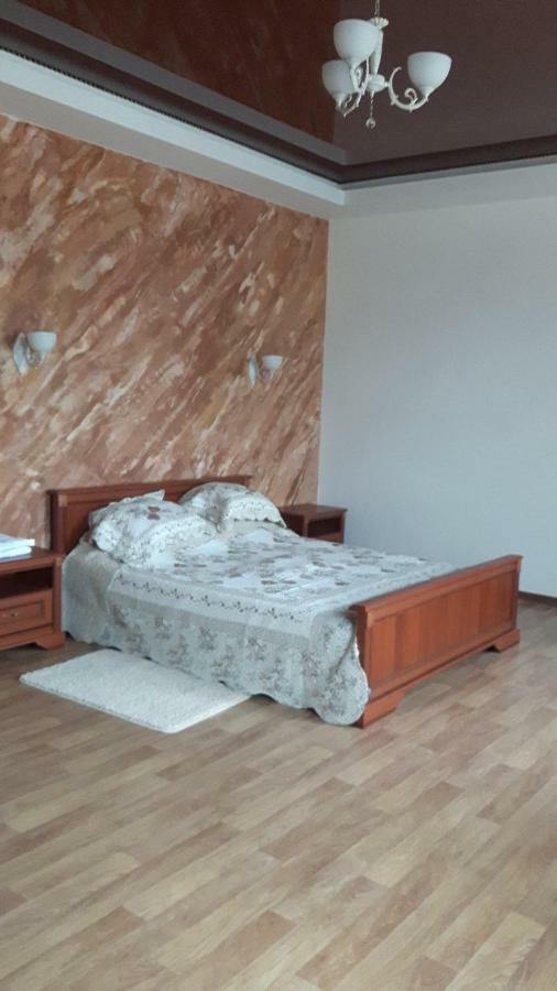 Apartment киевская 43